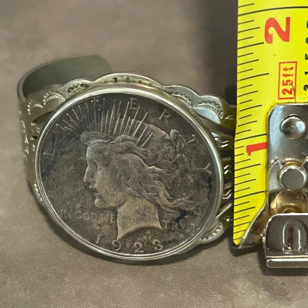 Vtg Antique Fred Harvey Era Navajo-Silver Cuff bracelet, 1923 US Peace Dollar - Picture 11 of 15